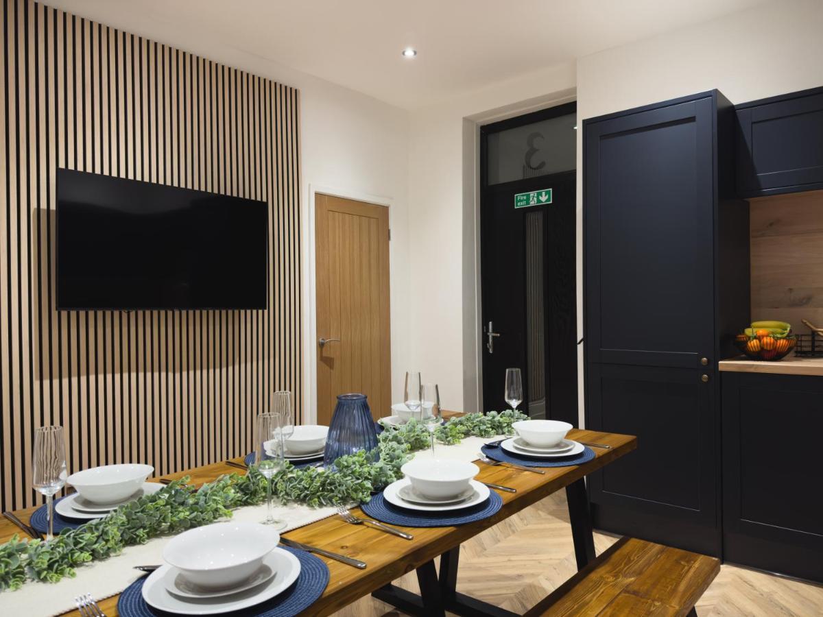 Apartment Station House *